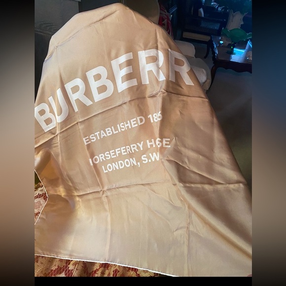Burberry Silk Scarf 😍 EUC - Picture 1 of 5